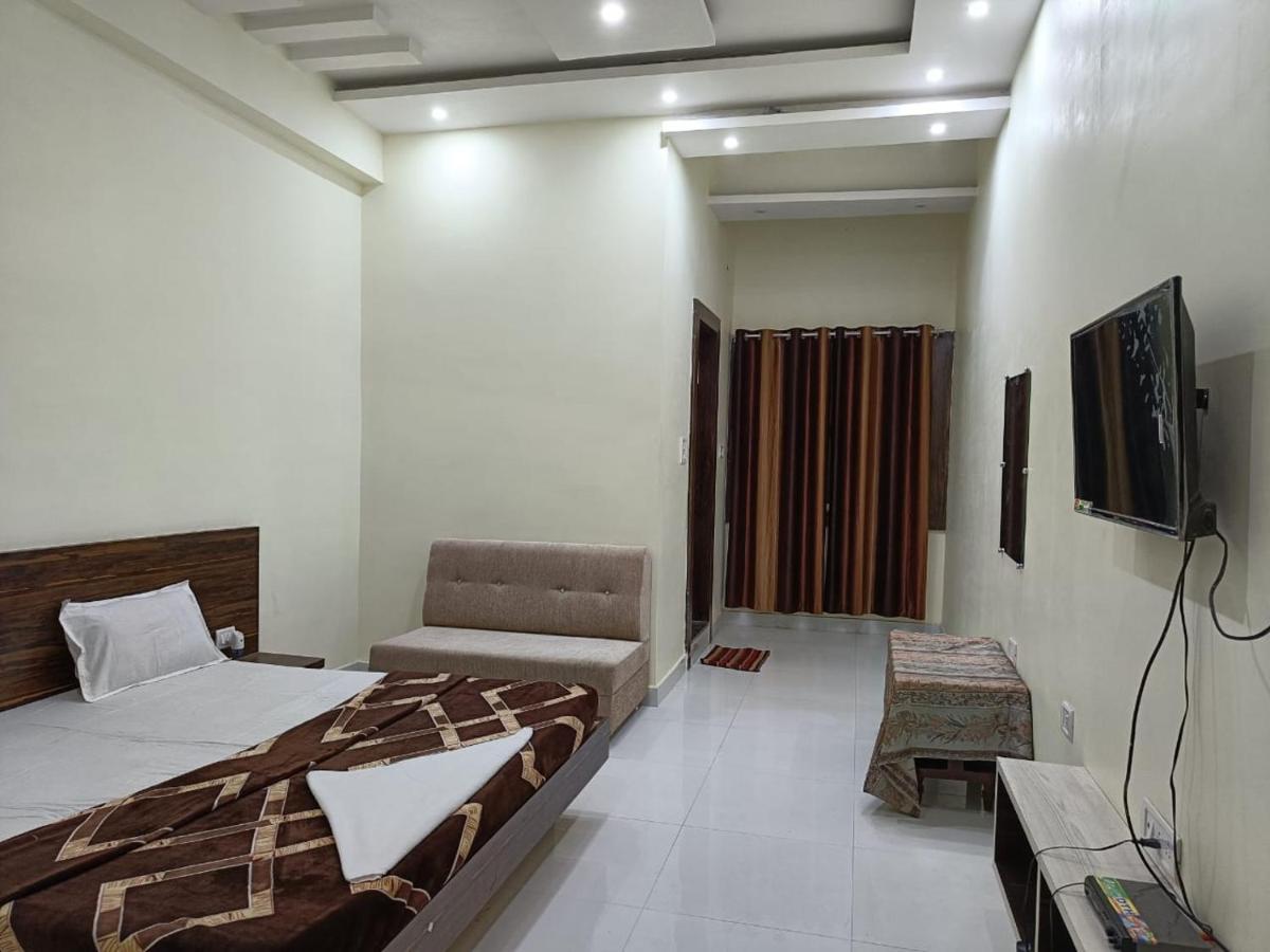 Hotel Parag Palace Jabalpur Luaran gambar