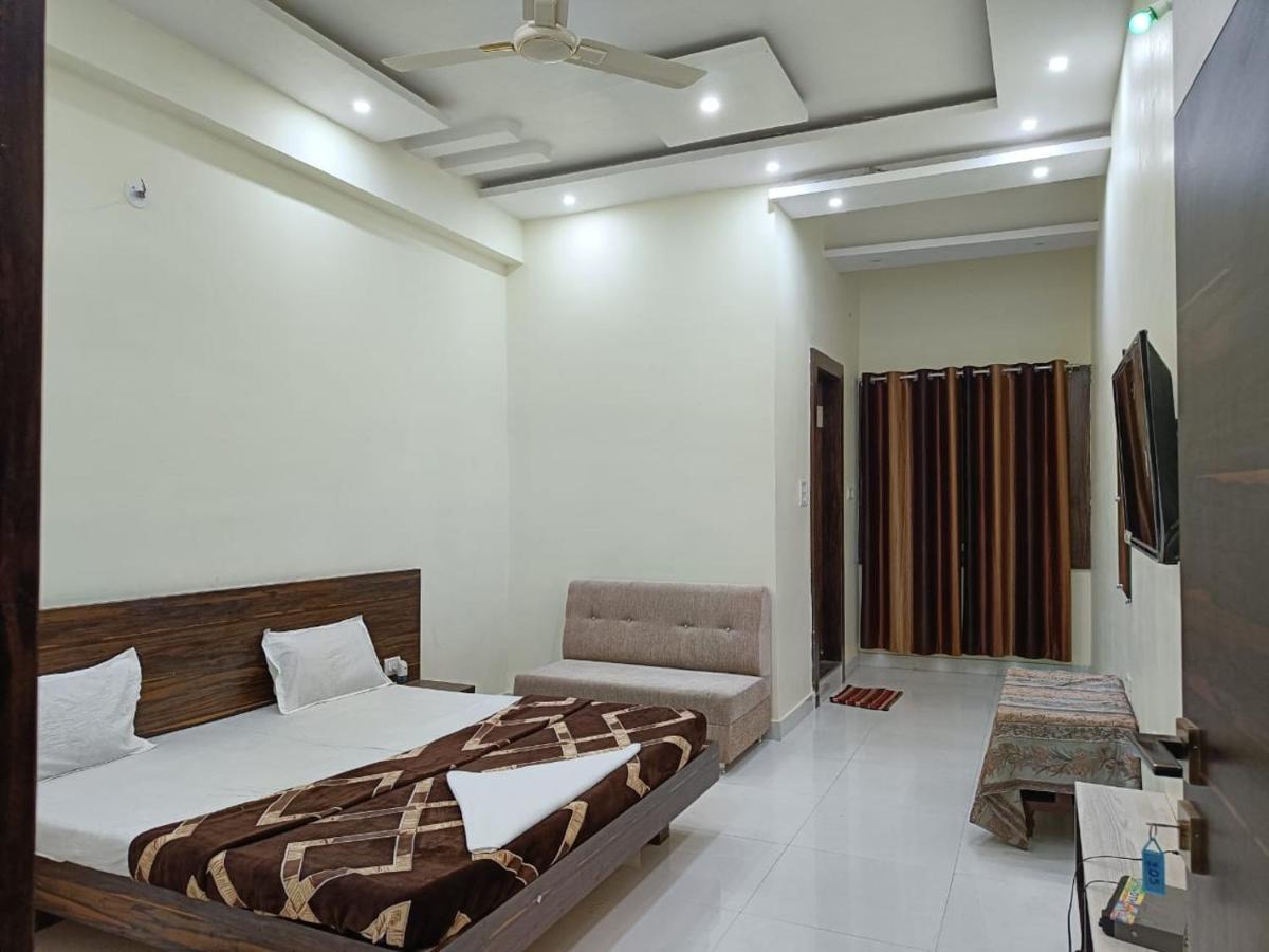 Hotel Parag Palace Jabalpur Luaran gambar