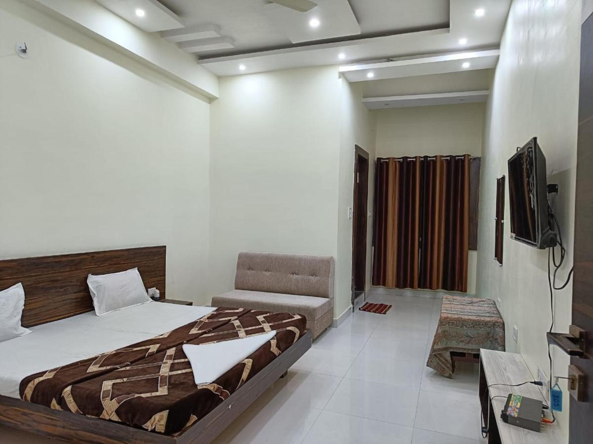 Hotel Parag Palace Jabalpur Luaran gambar