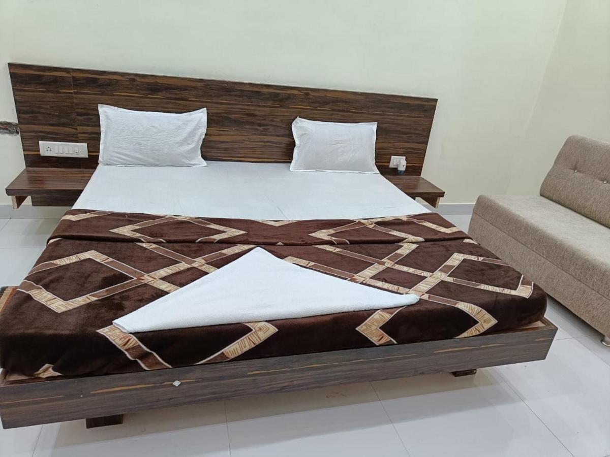Hotel Parag Palace Jabalpur Luaran gambar