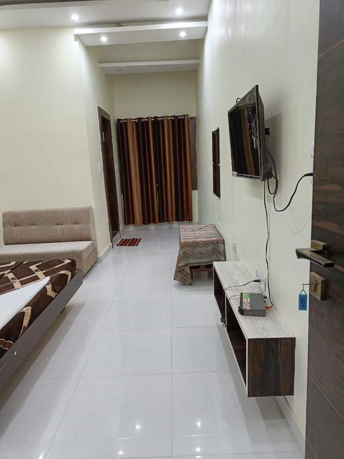 Hotel Parag Palace Jabalpur Luaran gambar